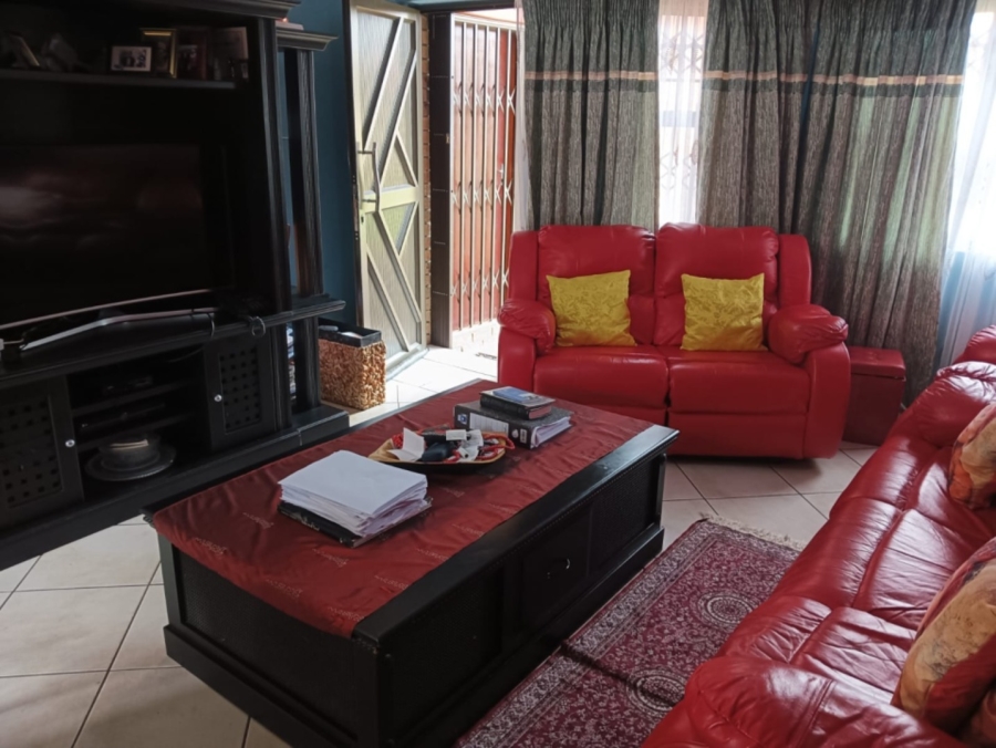 4 Bedroom Property for Sale in Amalinda Eastern Cape